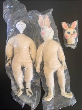 ⭐️ Vintage Creepy Kitty & Bunny Doll Set